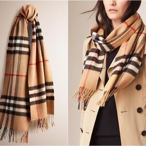 BURBERRY Classic Nova Check Cashmere Fringe Scarf